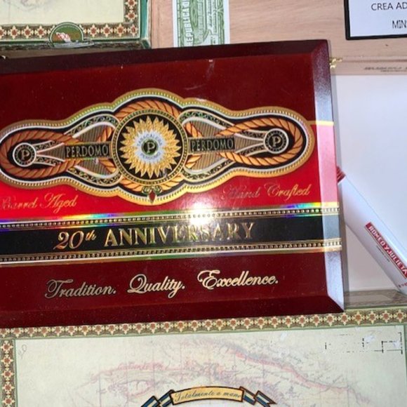 Lot of 5 EMPTY Cigar Boxes Perdomo Romeo Julieta - Picture 5 of 6